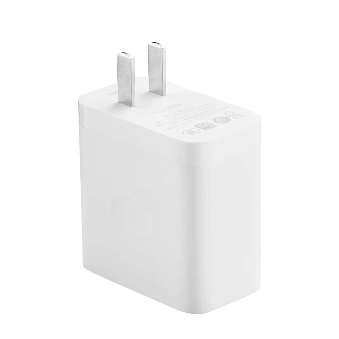 OnePlus 120W SuperVOOC Adapter 1 OnePlus 120W SuperVOOC Adapter